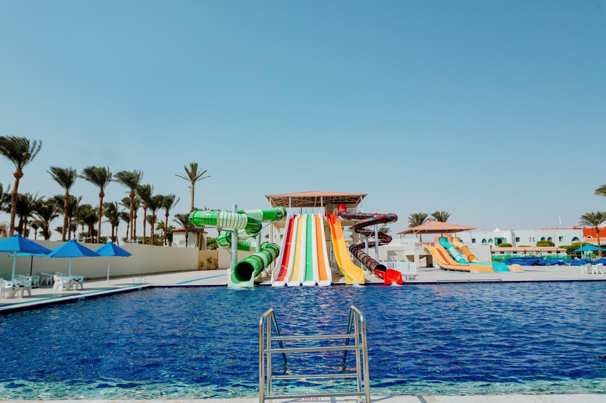 Pickalbatros Dana - Aqua Park Resort